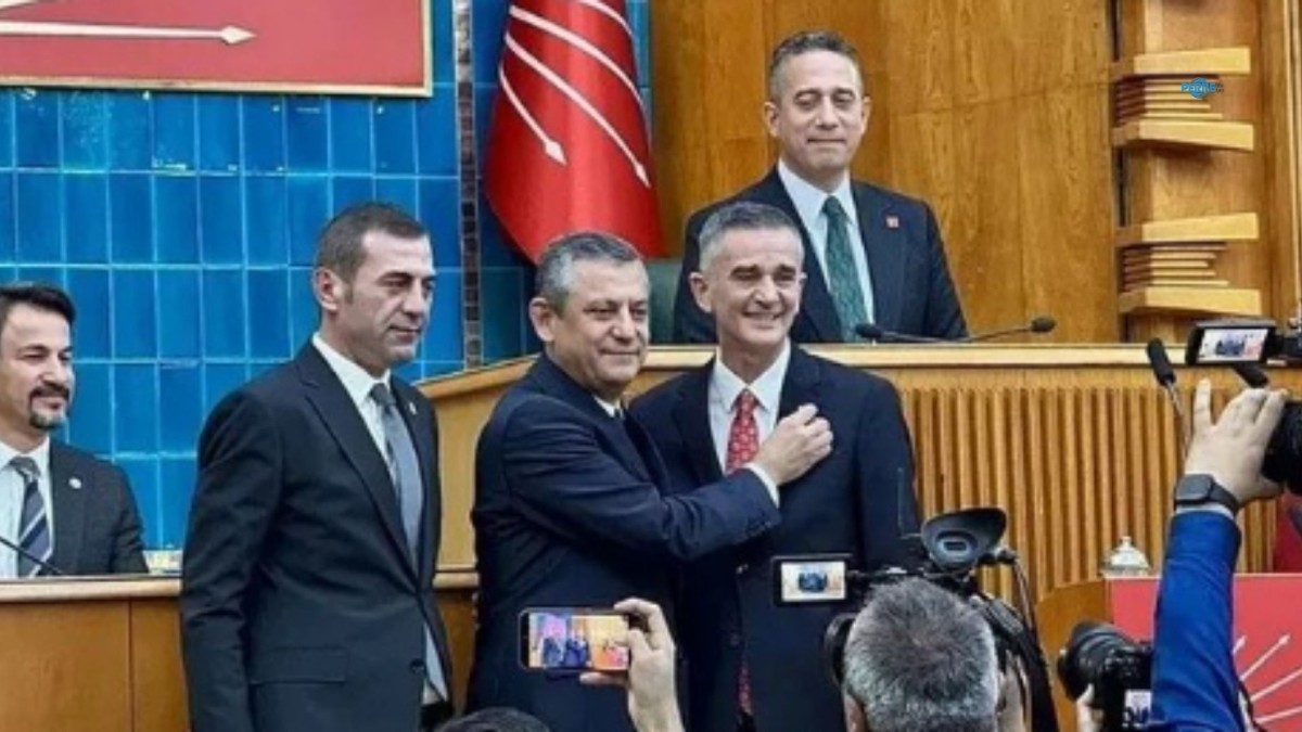 Sakarya Milletvekili Ümit Dikbayır CHP’den istifa etti